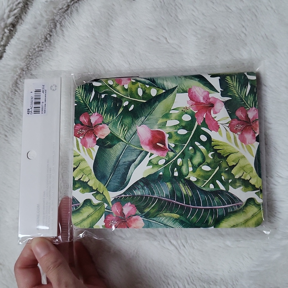 Botanical Printed Small Lined Notebook with Pen, New With Tags - Picture 8 of 8
